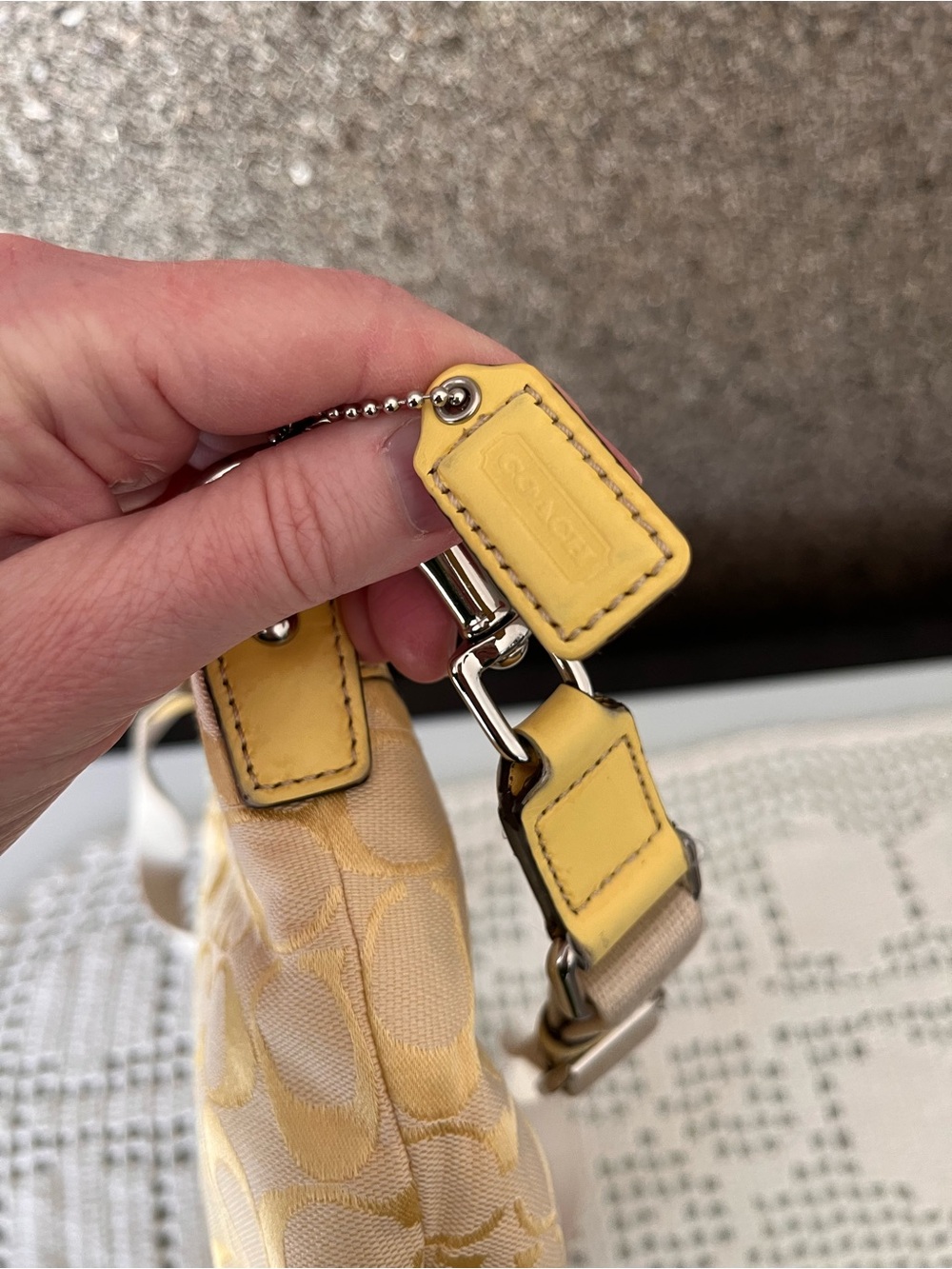 Coach y2k Yellow canvas compact shoulder bag or small crossbody - Picture 7 of 11